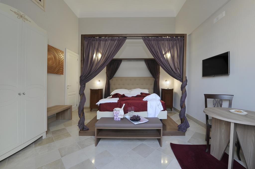 Palazzo Massari Hotel Lecce Kültér fotó