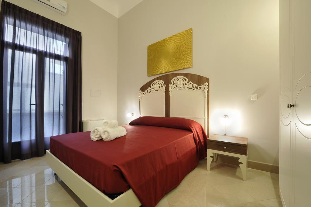Palazzo Massari Hotel Lecce Kültér fotó